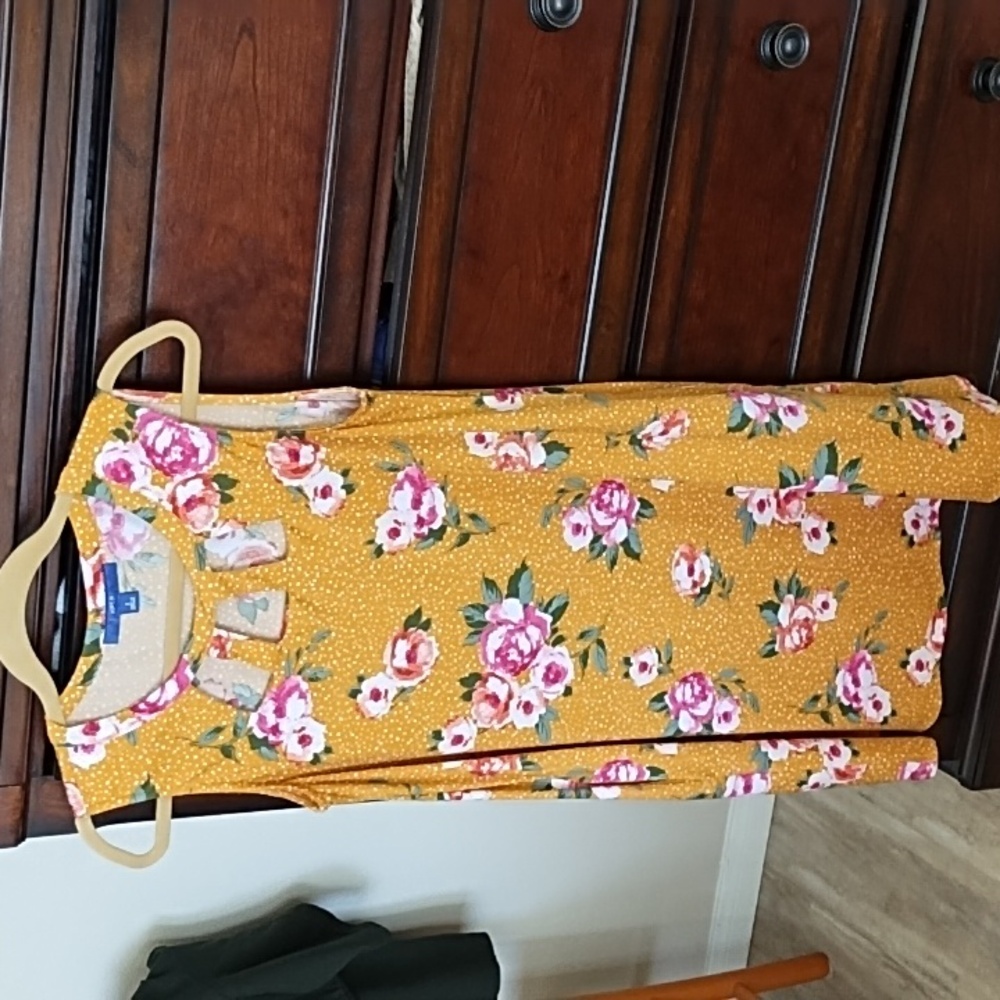 Apt. 9 Mustard Floral Sleeveless Dress Size small